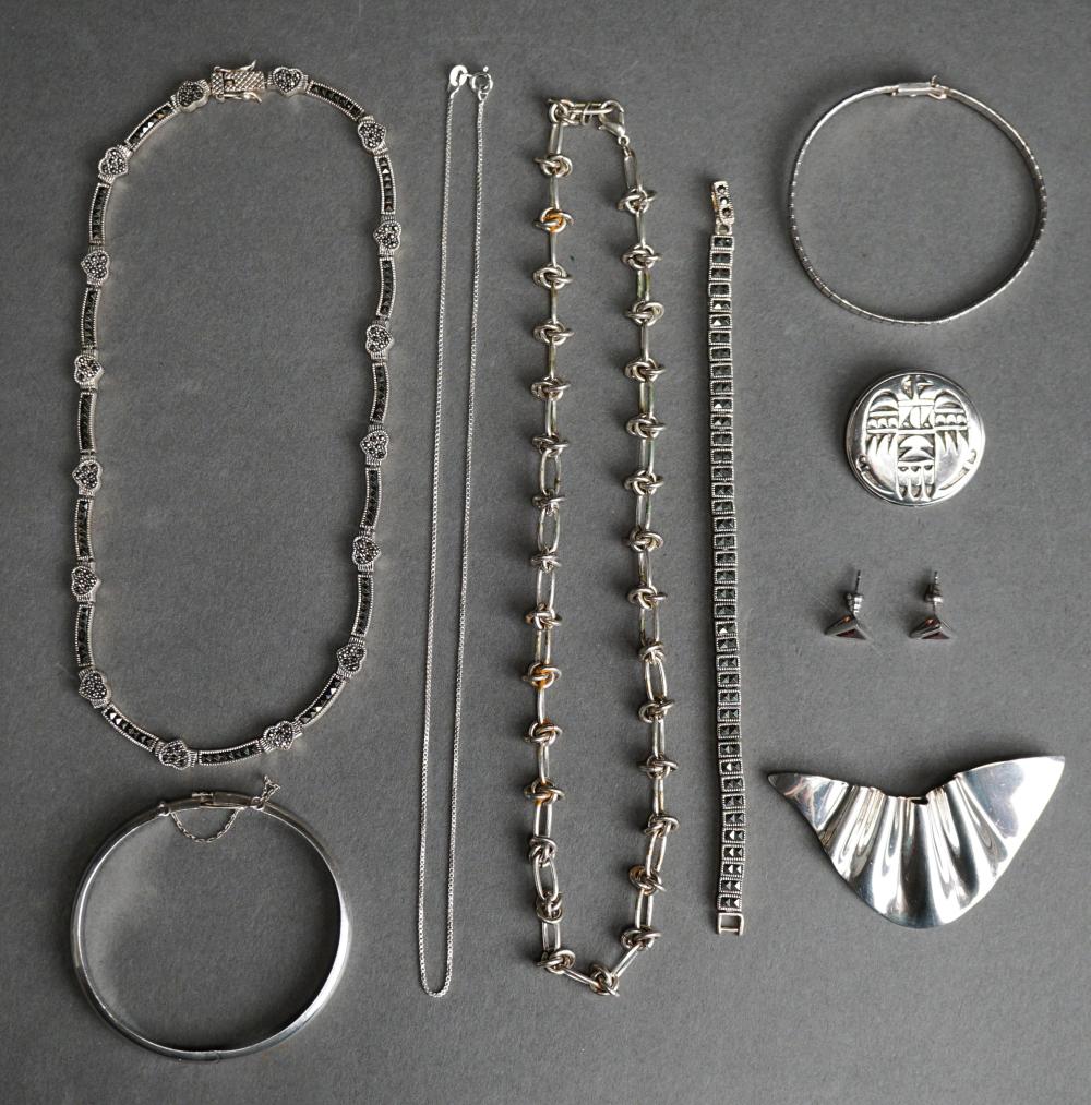 COLLECTION WITH SILVER AND OTHER