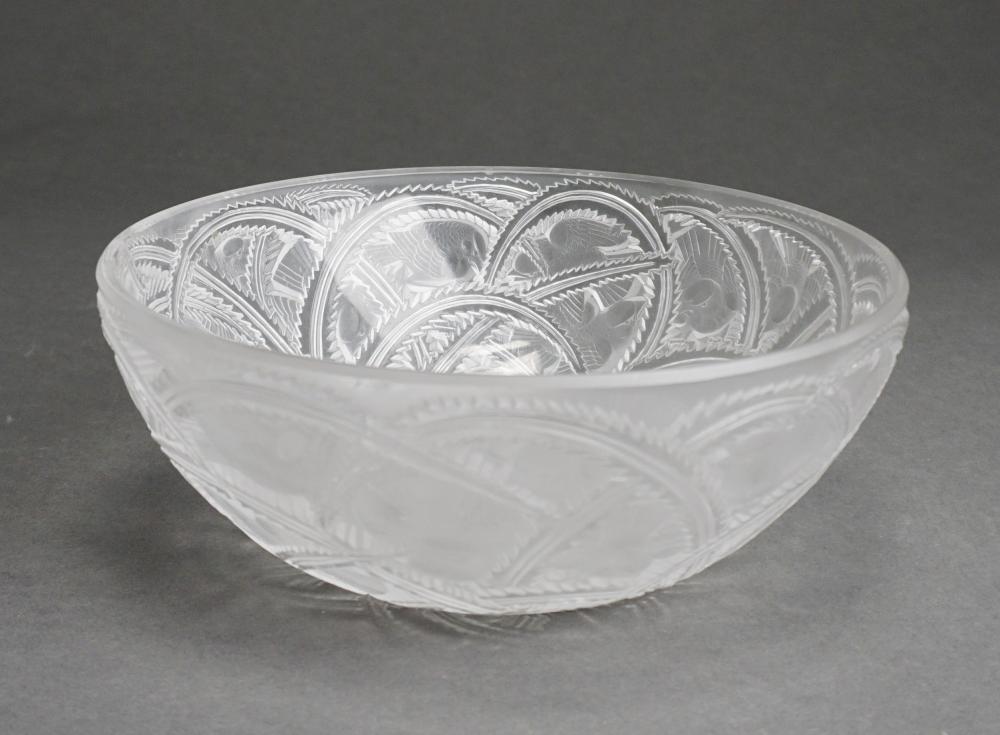 LALIQUE PINSONS MOLDED AND FROSTED 32e771