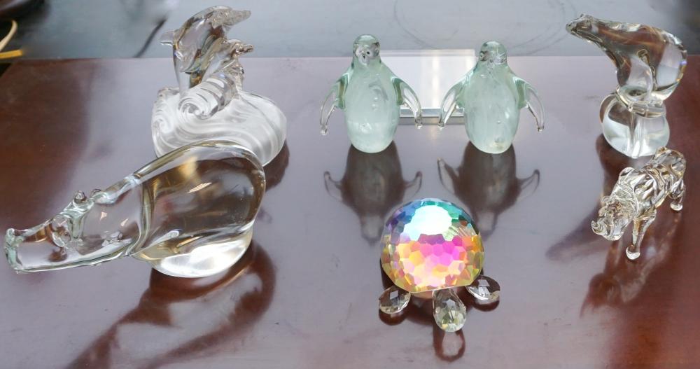 COLLECTION OF ASSORTED GLASS ANIMALSCollection 32e84b