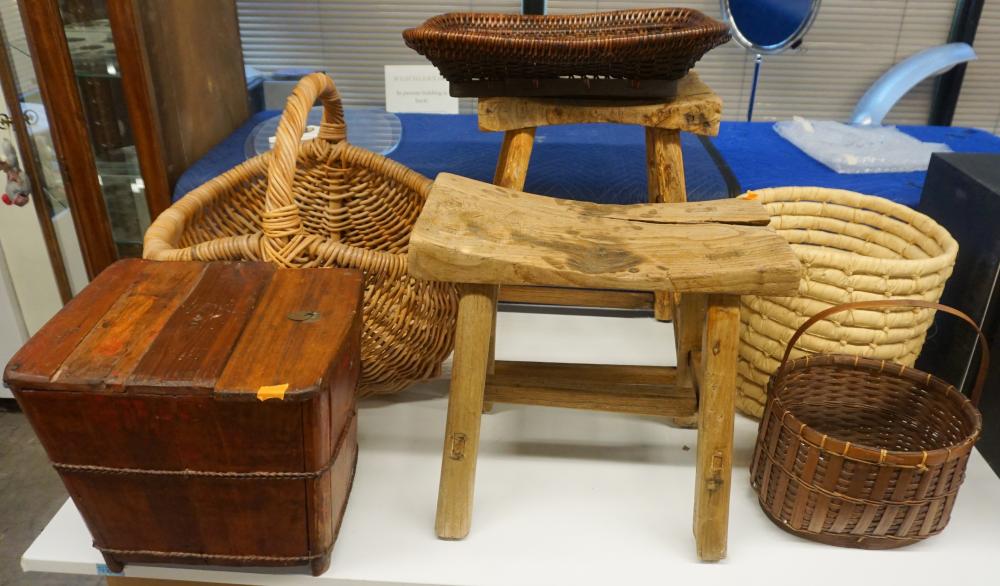 COLLECTION OF WICKER AND WOOD BASKETS