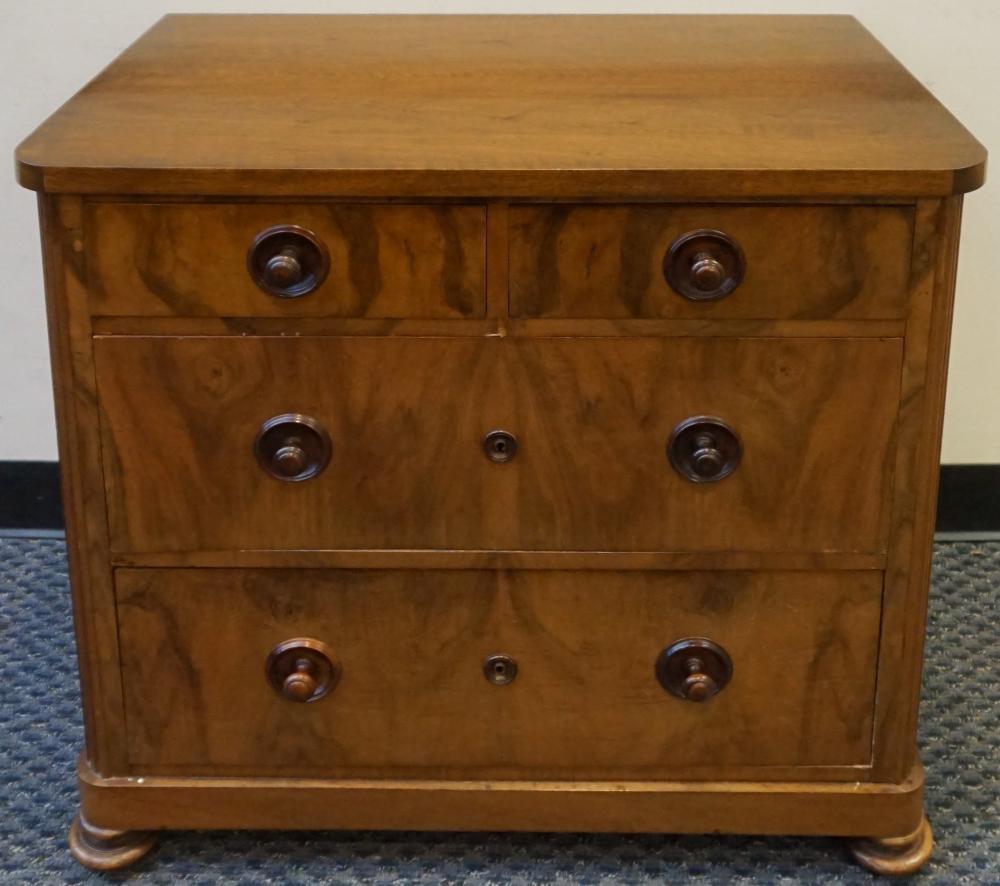 WILLIAM IV STYLE WALNUT SIDE CHEST  32ea9d