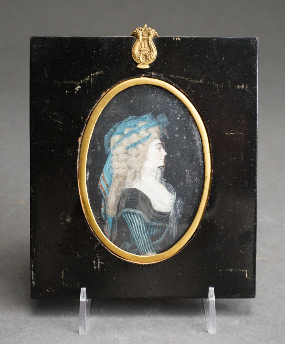 PAINTED PROFILE PORTRAIT MINIATURE  32eb77