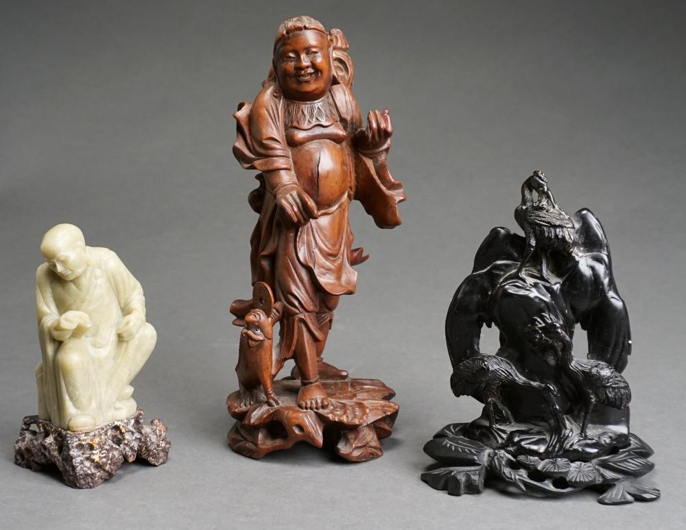 THREE CHINESE CARVED WOOD AND HARDSTONE 32ed27