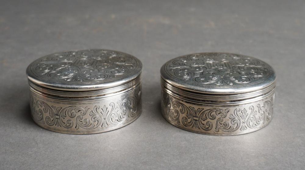 PAIR TIFFANY CO MAKERS PARCEL 32ed72