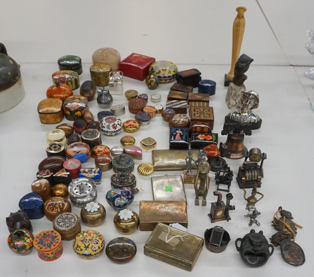 COLLECTION OF METAL WOOD AND OTHER 32edfb