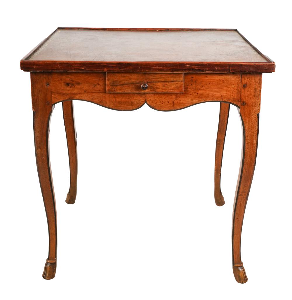 ANTIQUE PROVINCIAL-STYLE GAME TABLEthe