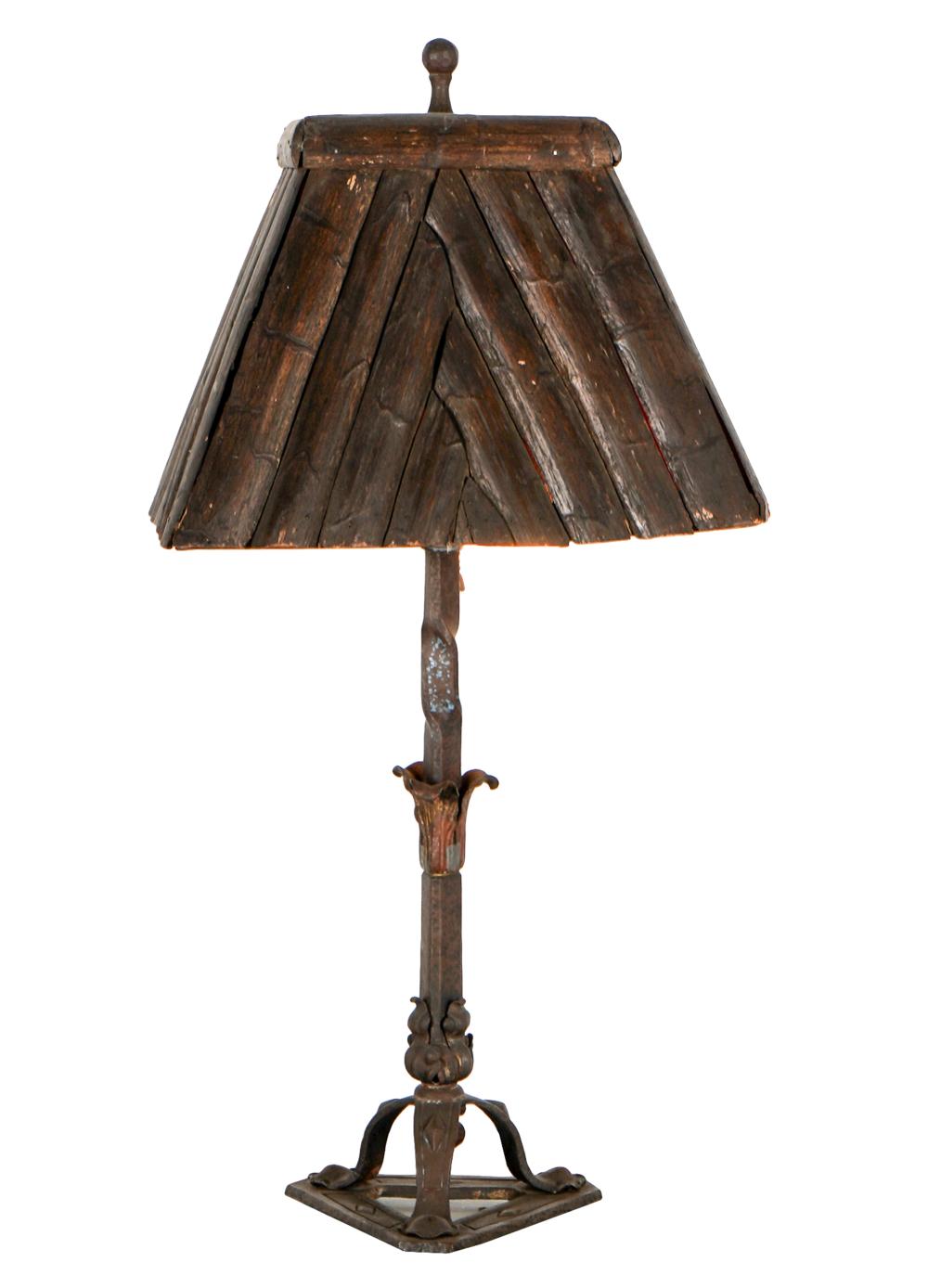 IRON CANDLESTICK LAMPwith rustic