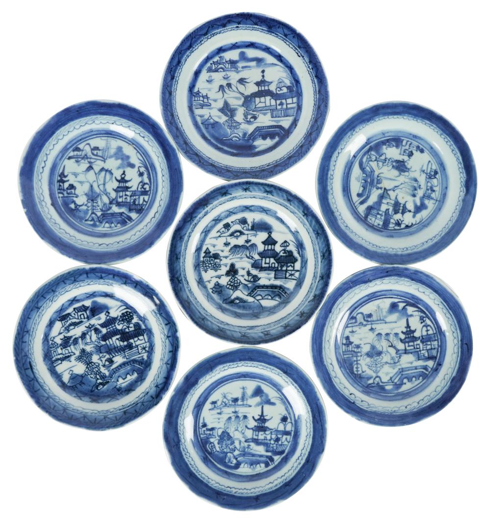 SET OF CHINESE BLUE & WHITE EXPORT