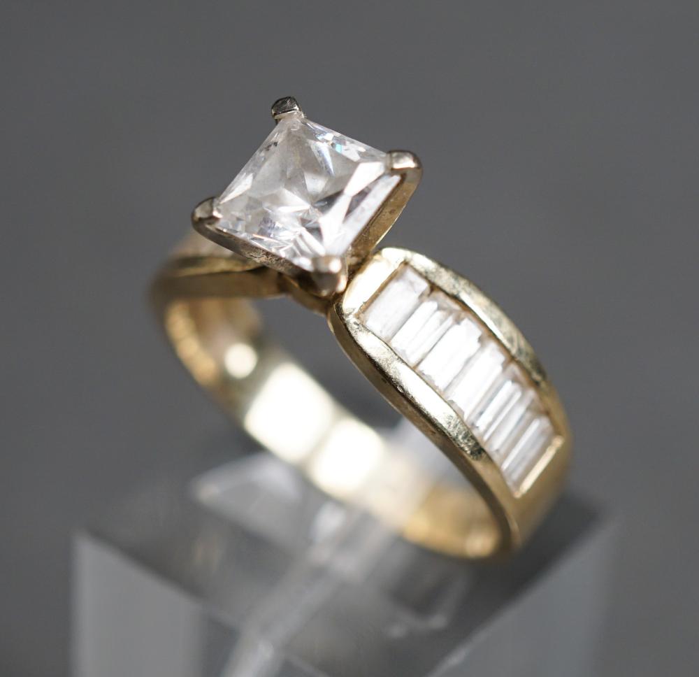 10 KARAT YELLOW GOLD AND CUBIC 32f144