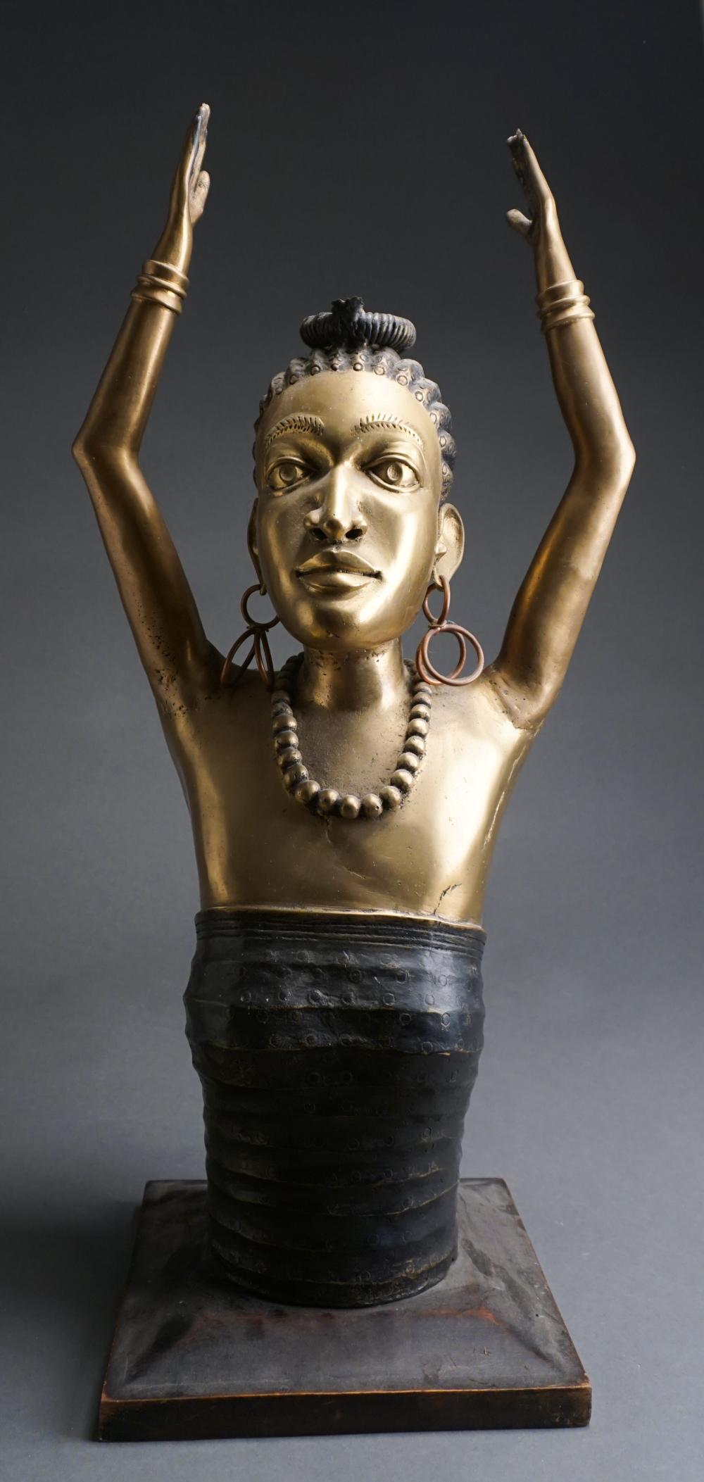 AFRICAN SCHOOL BUST OF A FIGURE 32f4c4