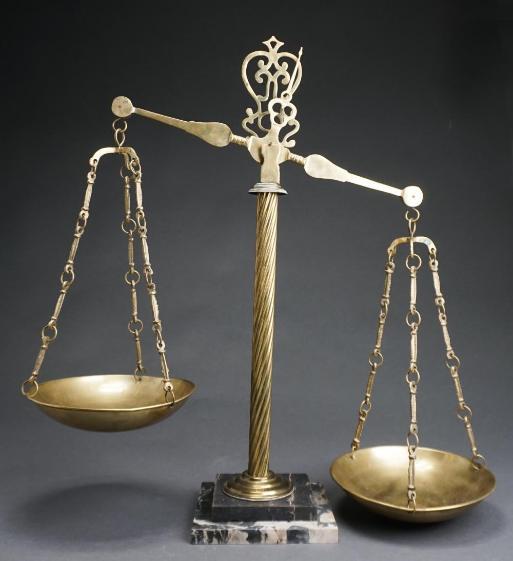 VICTORIAN STYLE BRASS SCALE ON 32f50d