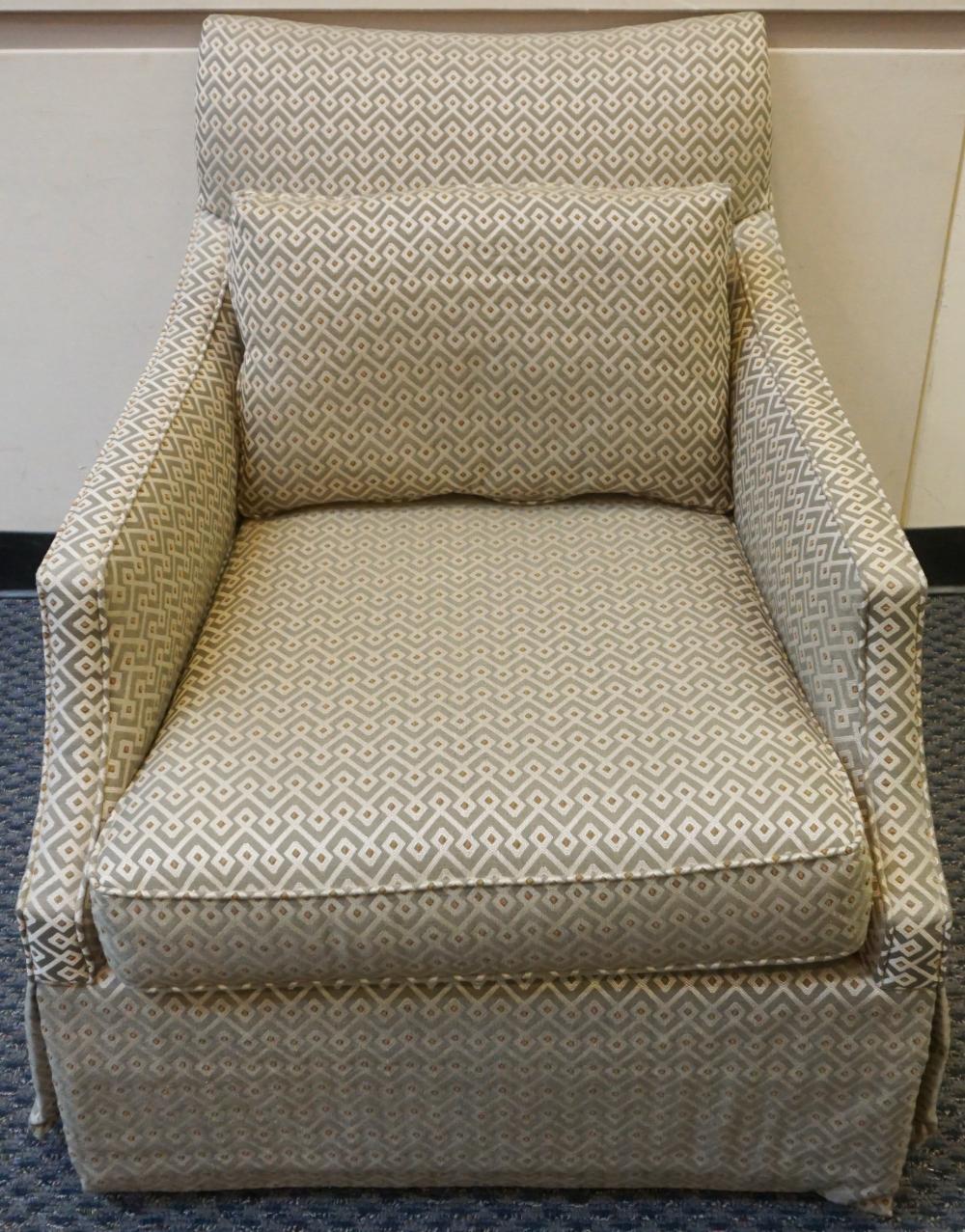 CONTEMPORARY UPHOLSTERED LOUNGE CHAIRContemporary