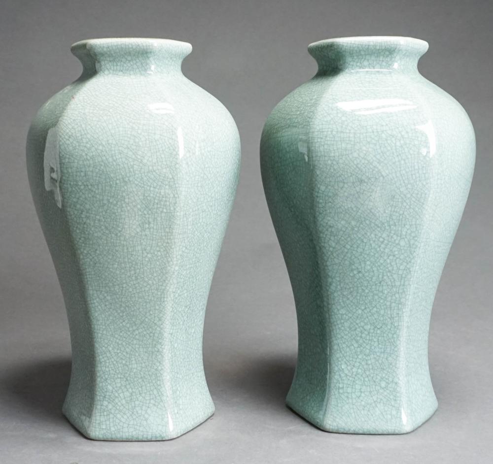 PAIR CHINESE CELADON GLAZE CRACKLEWARE 32d34e