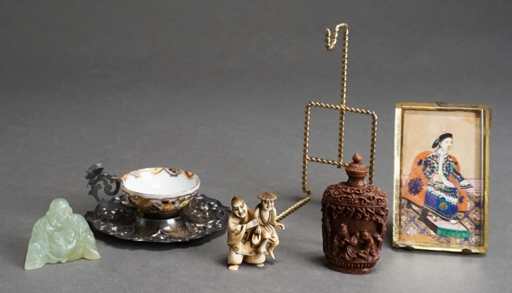 COLLECTION OF MINIATURE TABLE ARTICLES,