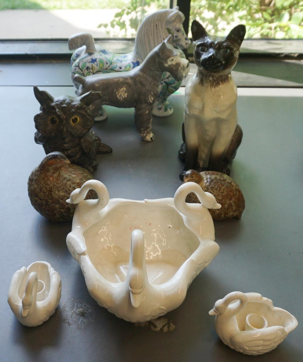 COLLECTION OF ASSORTED ANIMAL FIGURINESCollection