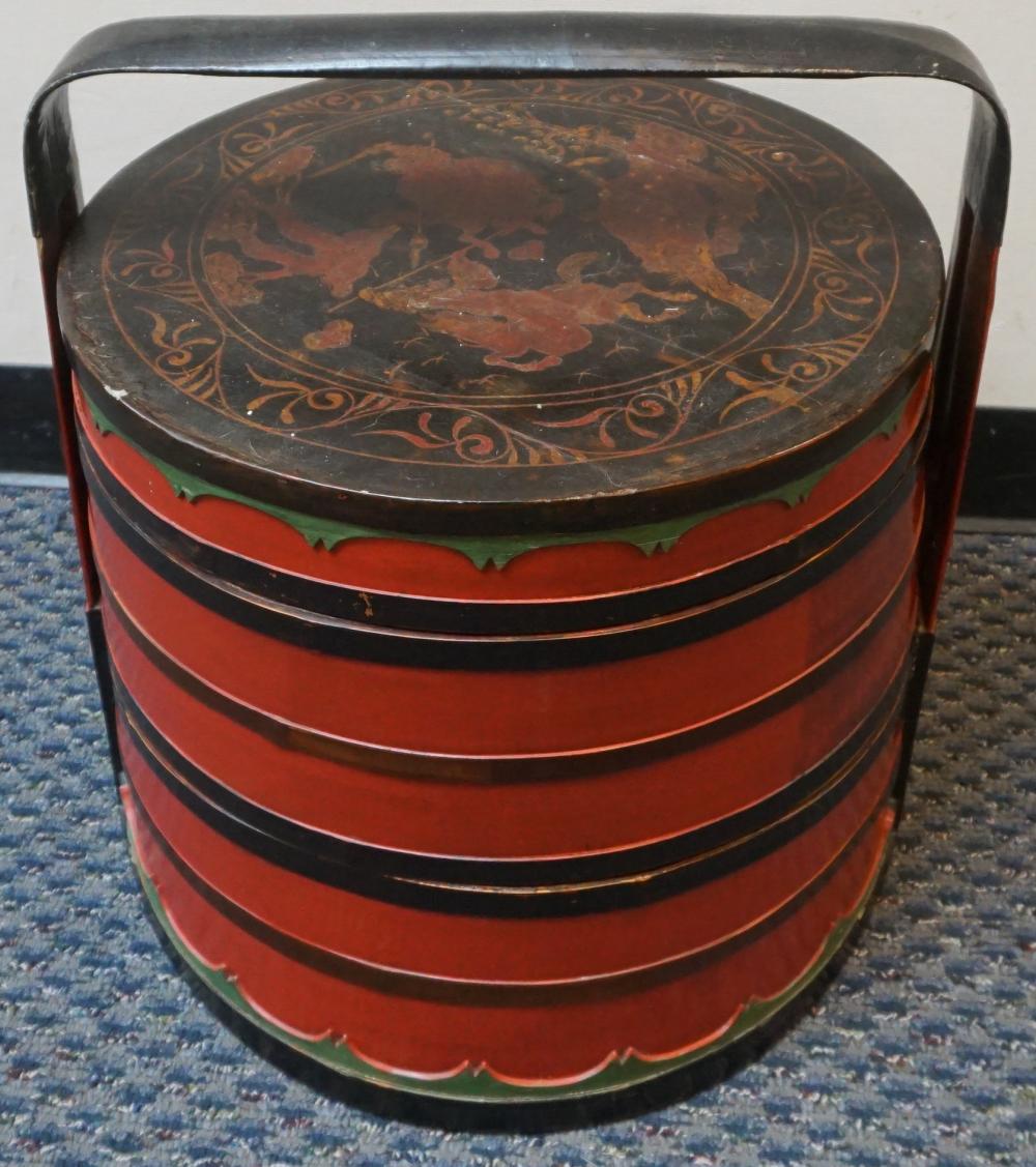 CHINESE RED AND BLACK LACQUER THREE-TIER