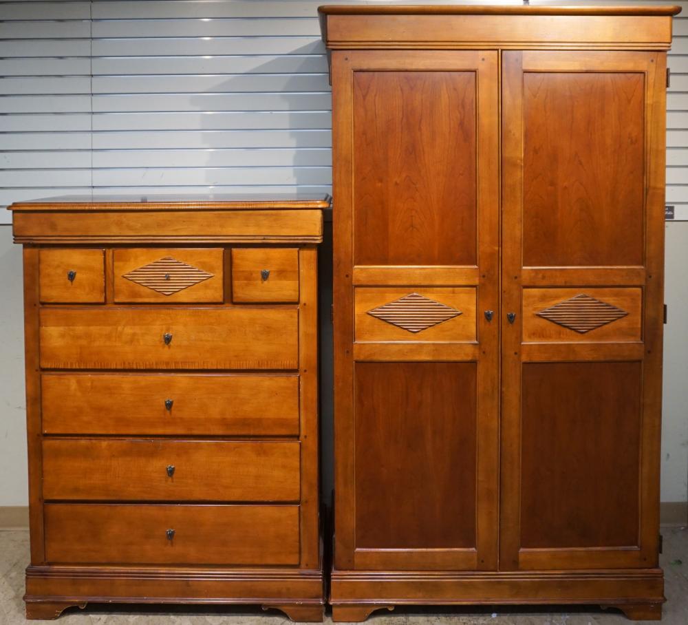 LEXINGTON FEDERAL STYLE MAHOGANY ARMOIRE