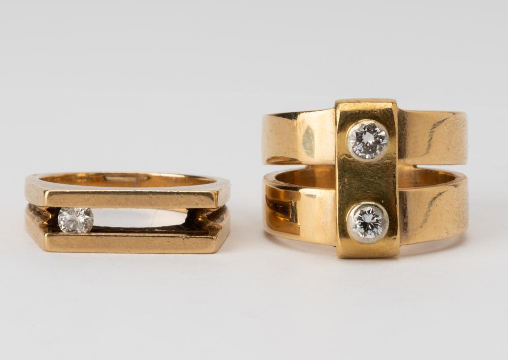 TWO ASSORTED YELLOW GOLD DIAMOND 32d570