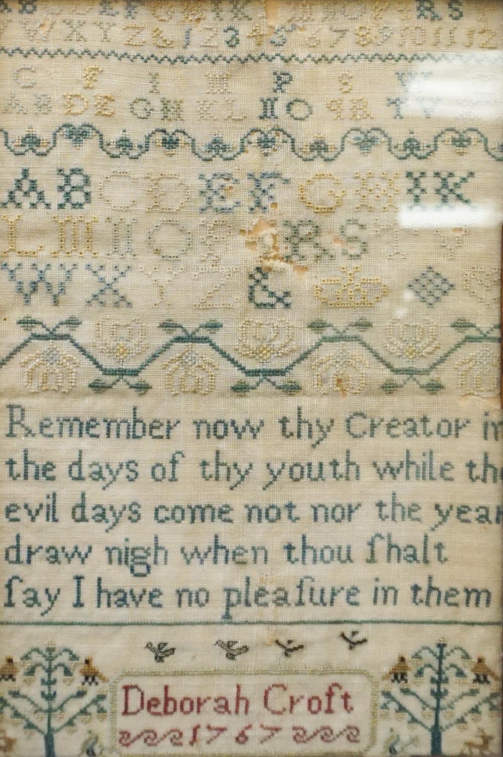 EARLY AMERICAN STYLE, NEEDLEPOINT