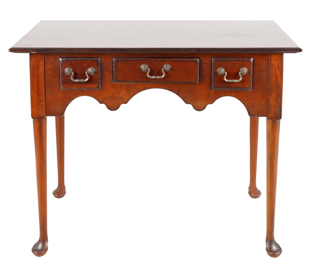 DREXEL MAHOGANY QUEEN ANNE STYLE 32d62c