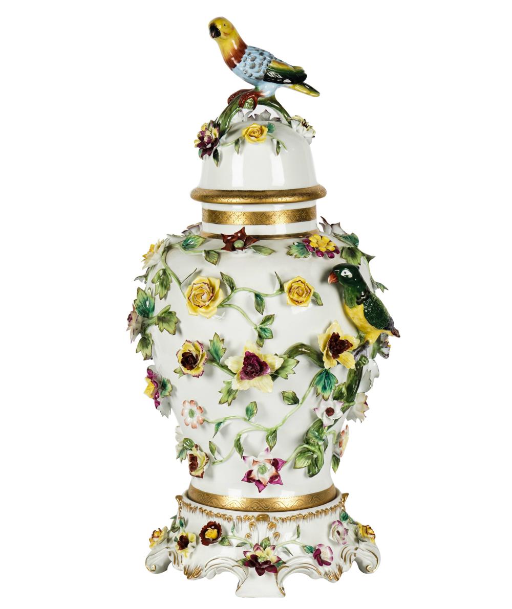 DRESDEN PORCELAIN BIRD FLOWER 32d637