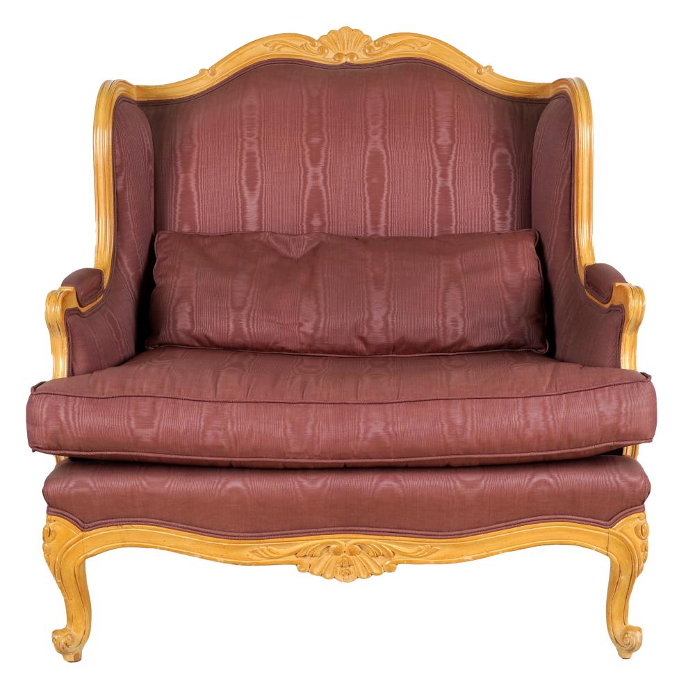 FRENCH PROVINCIAL STYLE BERGEREwith 32d62e