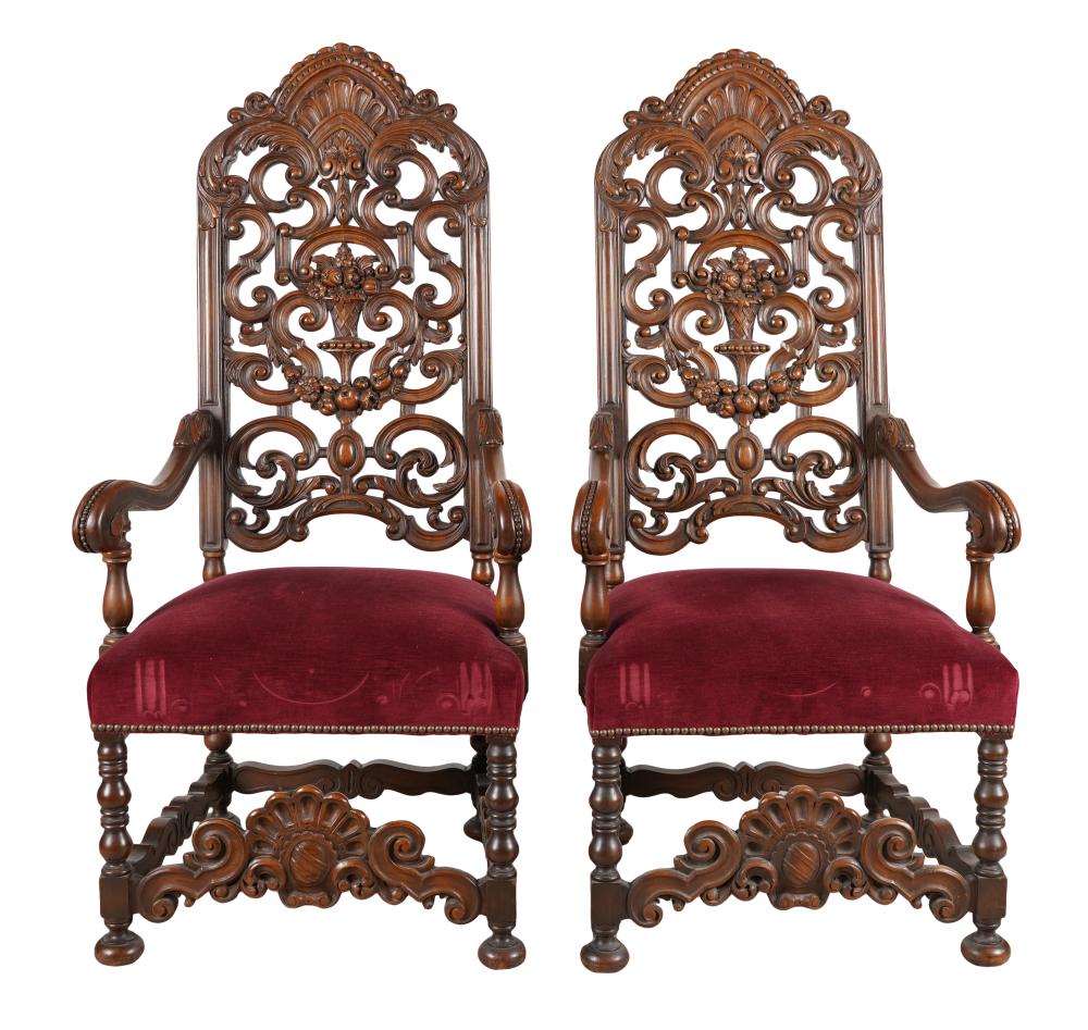 PAIR OF BAROQUE STYLE CARVED WALNUT 32d63e