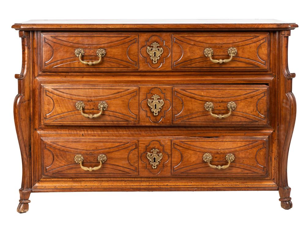 CONTINENTAL WALNUT COMMODE19th 32d653