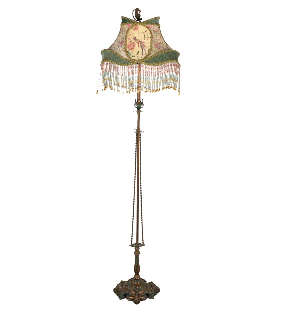 VICTORIAN PAINTED IRON FLOOR LAMPthe