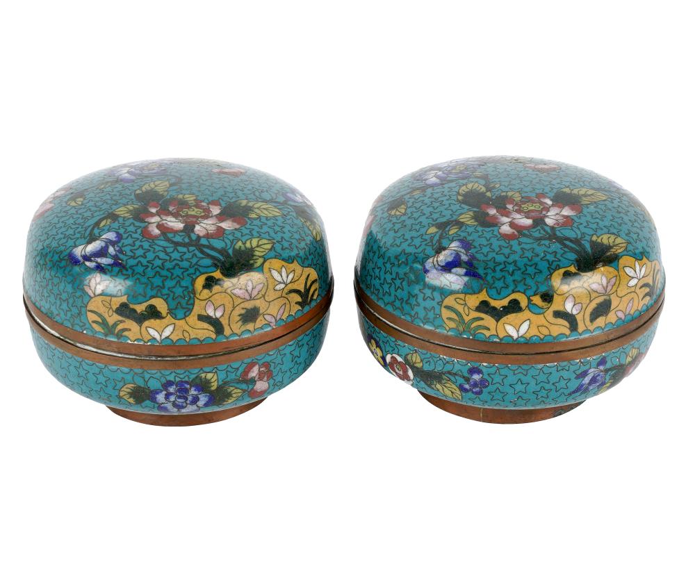 PAIR OF CHINESE CLOISONNE COVERED 32d987