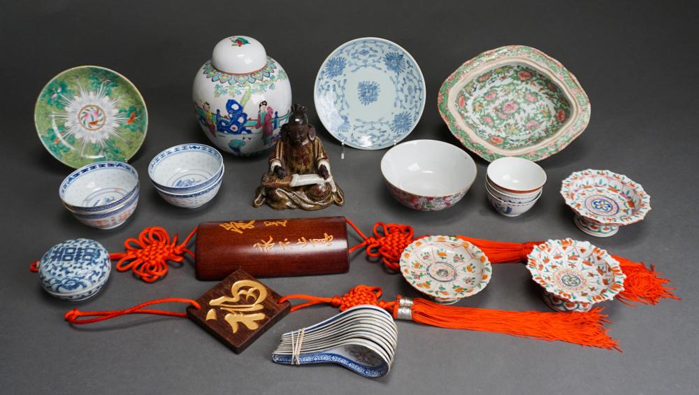 GROUP OF ASSORTED CHINESE CERAMIC