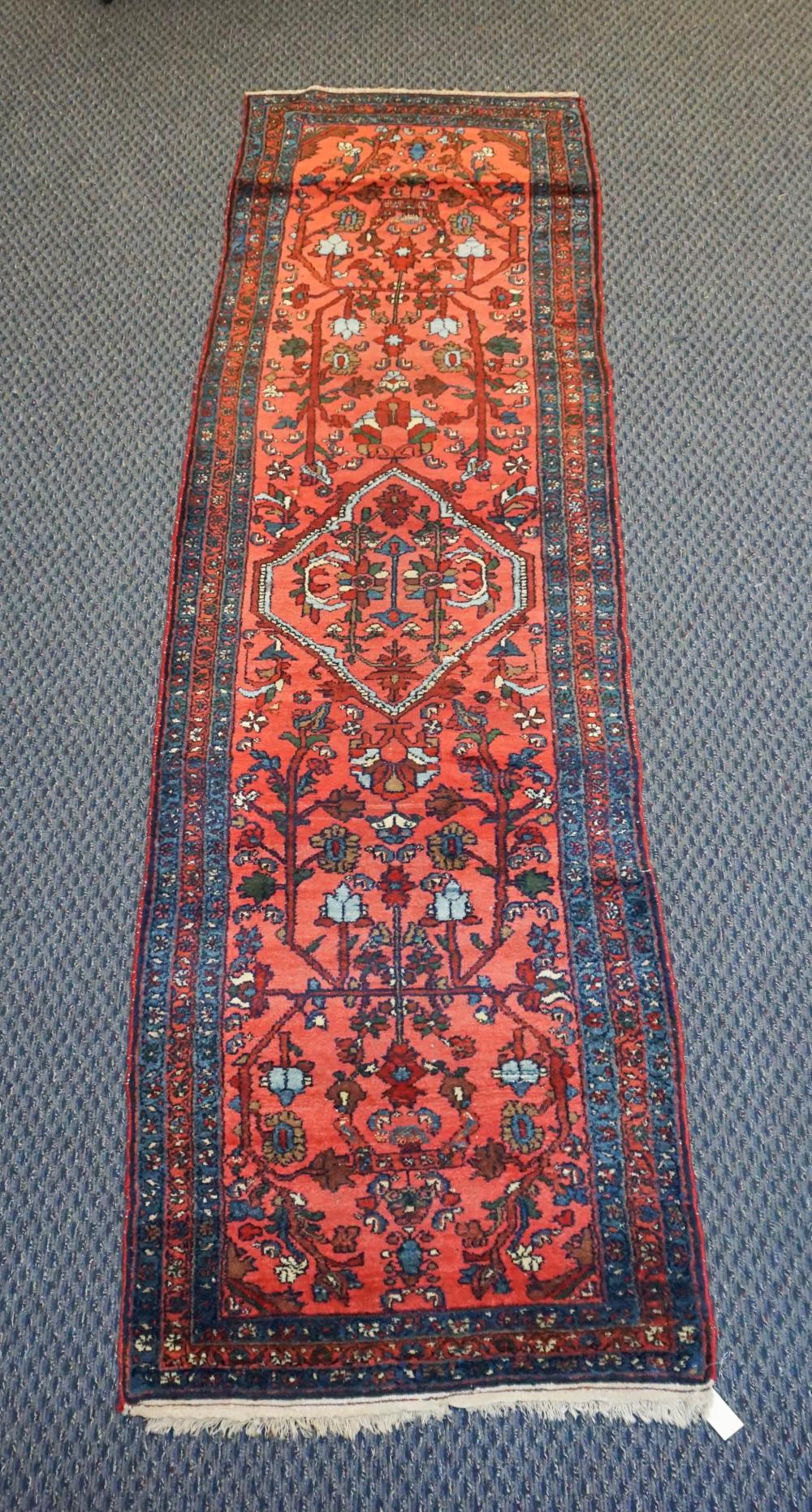 MAHAL RUNNER, 9 FT 6 IN X 2 FT