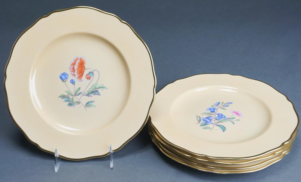 FIVE SPODE PORCELAIN SERVICE PLATESFive