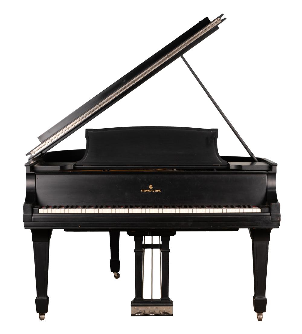 STEINWAY & SONS GRAND PIANO MODEL