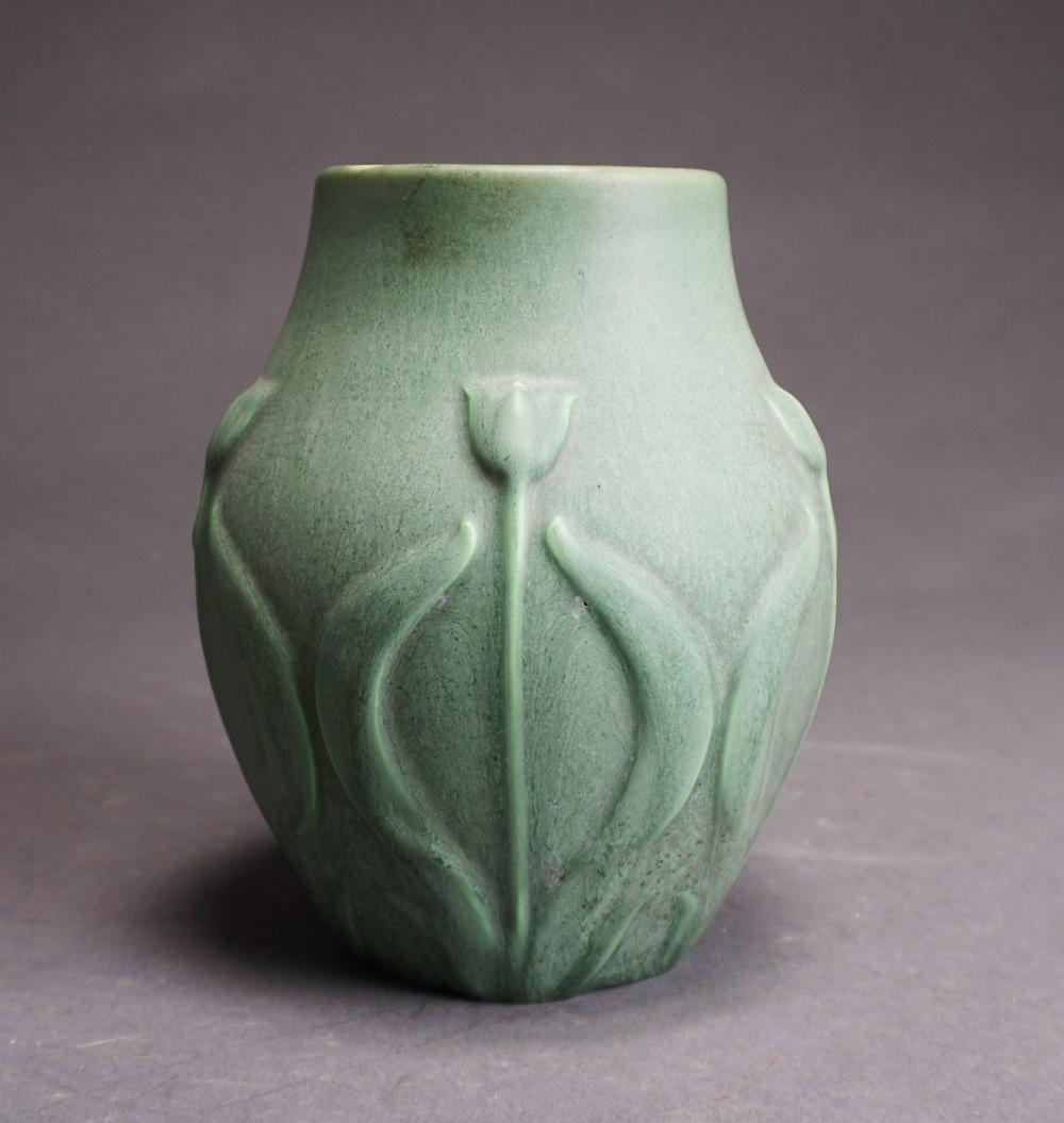 HAMPSHIRE POTTERY FLORAL MATTE