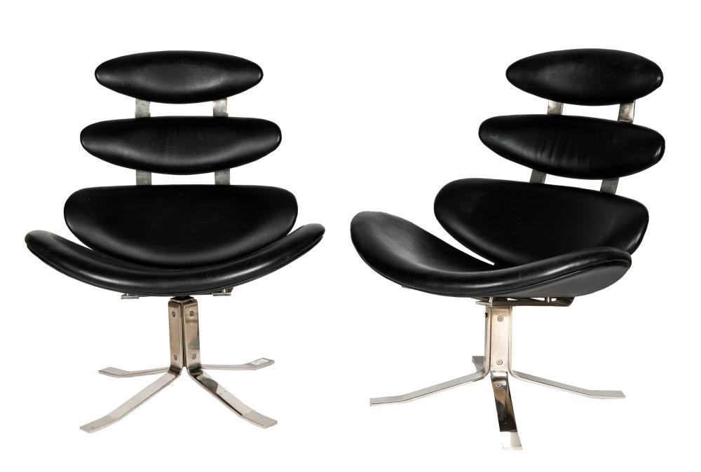 TWO POUL VOLTHER 'CORONA' CHAIRSblack