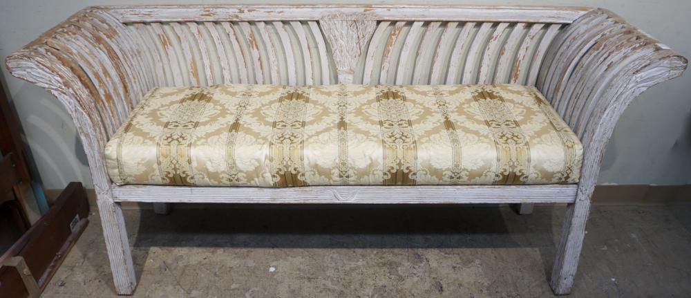 DISTRESSED PAINTED WOOD SETTEE  32dc34