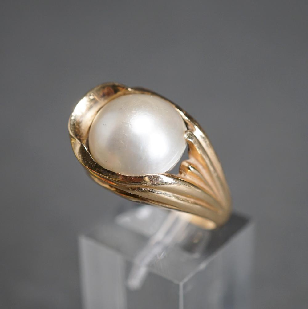 14 KARAT YELLOW GOLD AND MABE PEARL 32dd6d
