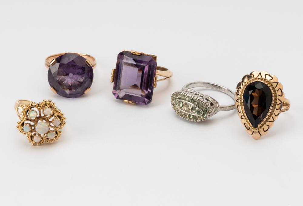 FOUR ASSORTED YELLOW GOLD & GEM-SET