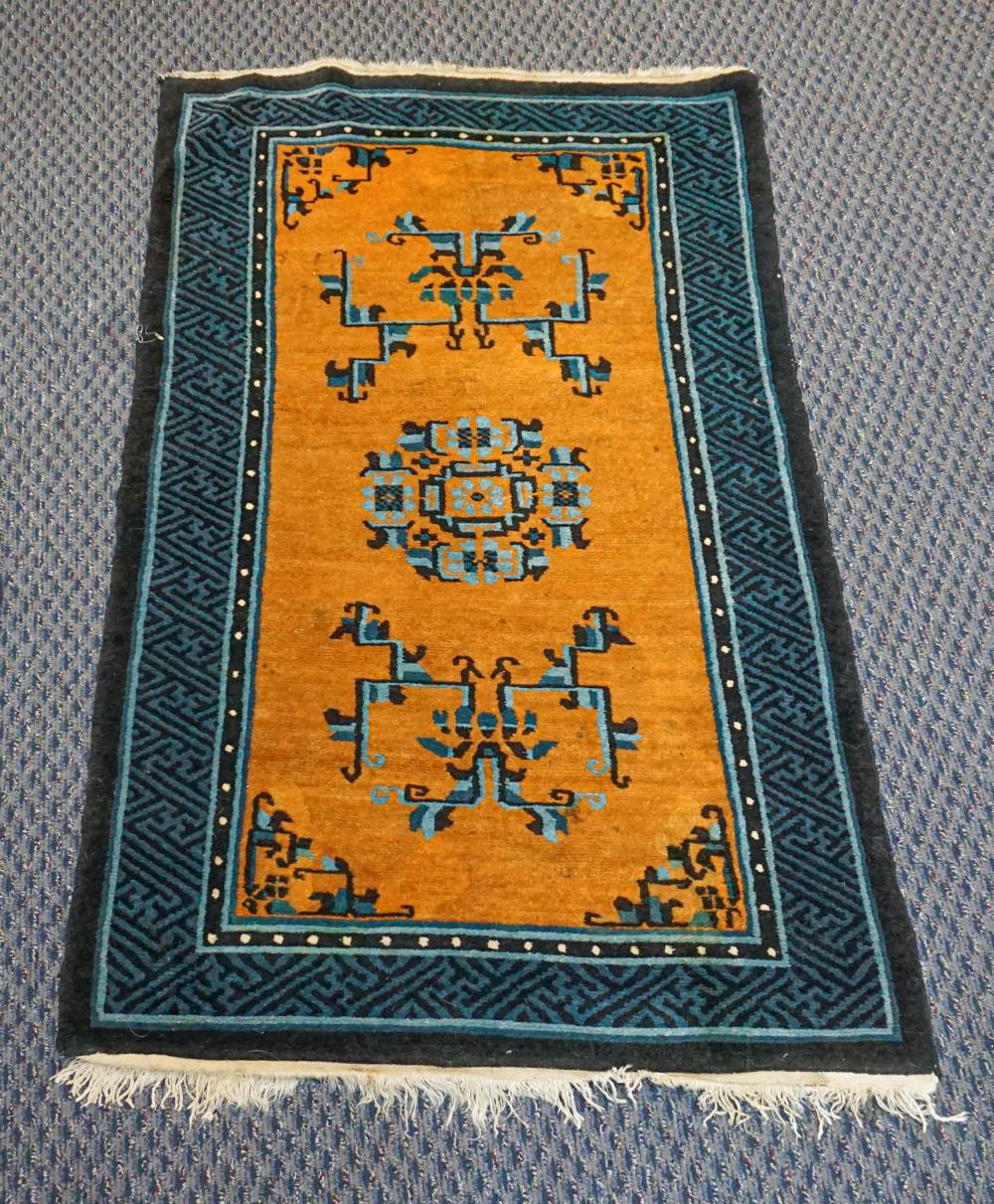 CHINESE NICHOLS RUG, 4 FT 11 IN