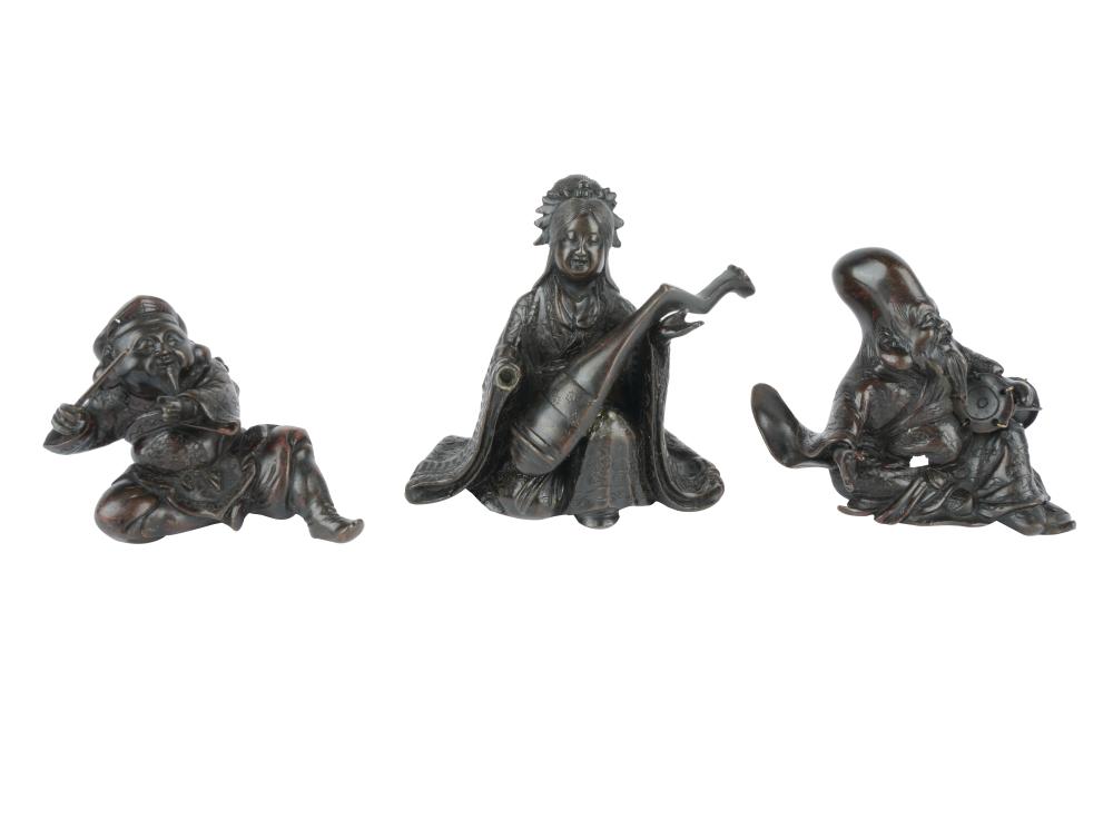 THREE CHINESE BRONZE FIGURESunsigned  3306f6