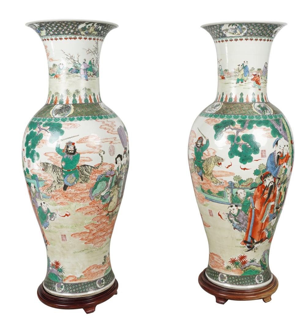 PAIR OF CHINESE FAMILLE VERTE STYLE
