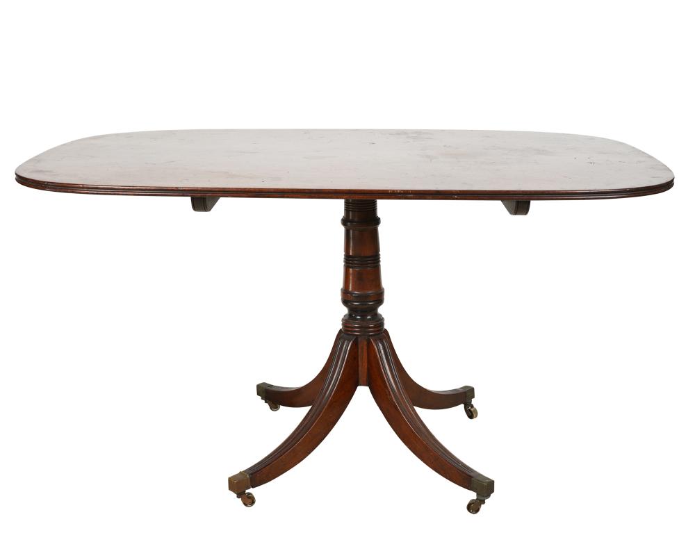 REGENCY MAHOGANY PEDESTAL TABLEthe