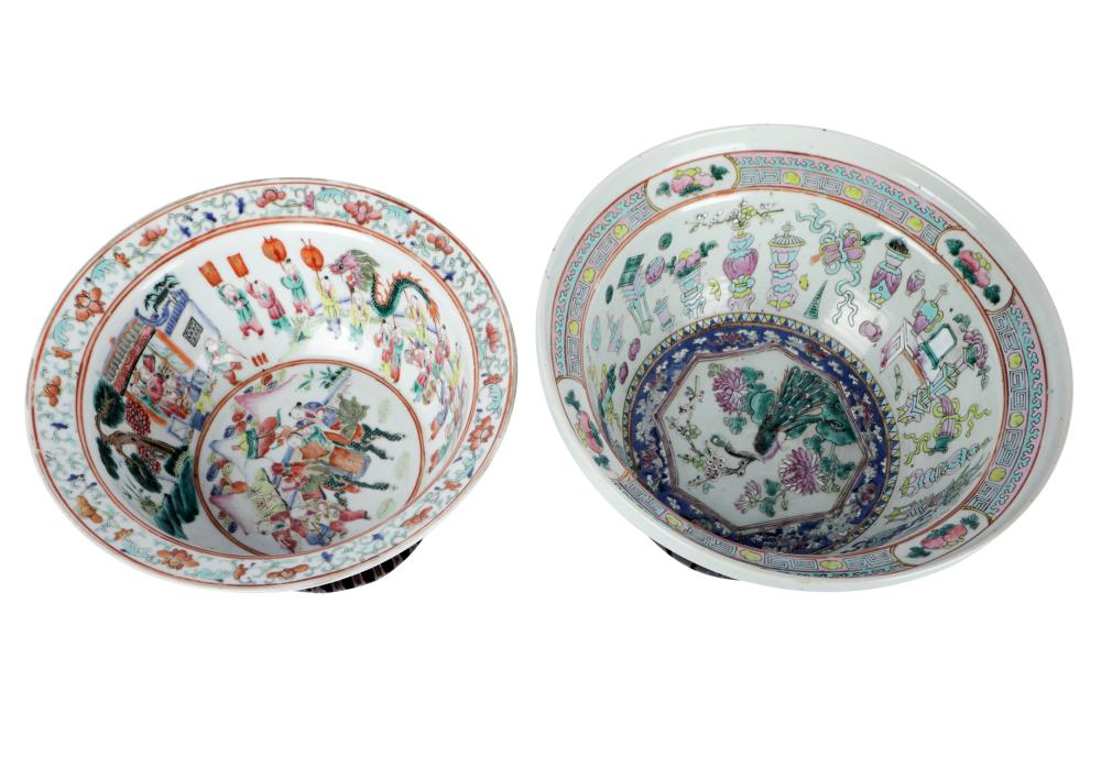 TWO CHINESE PORCELAIN BOWLSeach 33084a