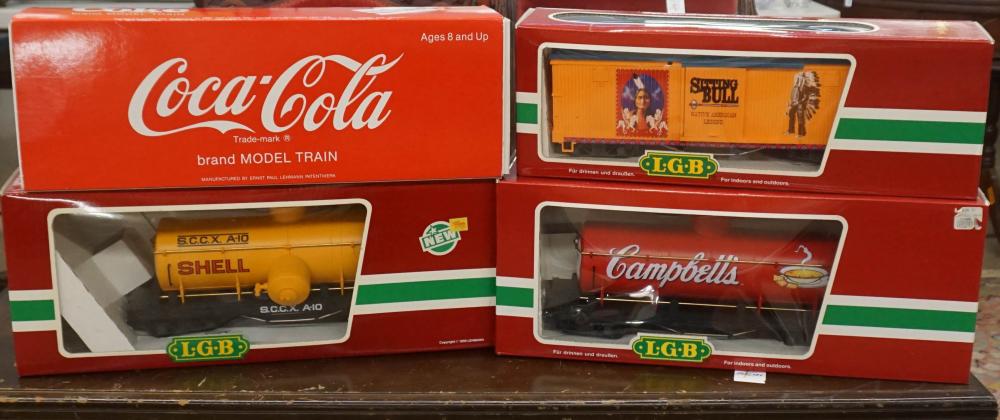 COLLECTION OF MODEL TRAIN ACCESSORIESCollection 330980