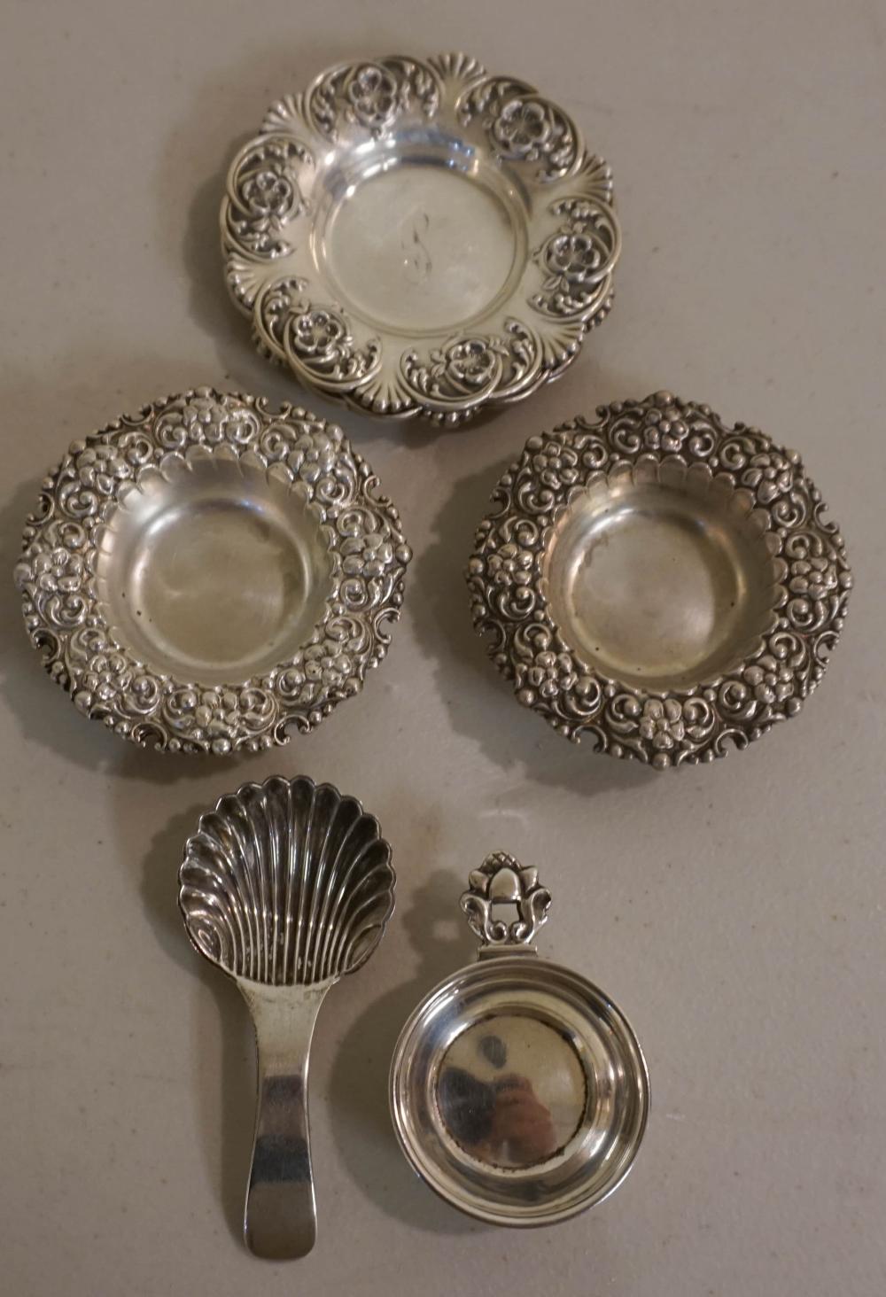 THREE STERLING SILVER BUTTER PADS  3309e2