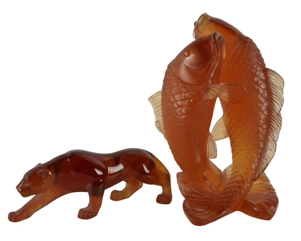 TWO AMBER PATE DE VERRE ANIMAL 330b9d