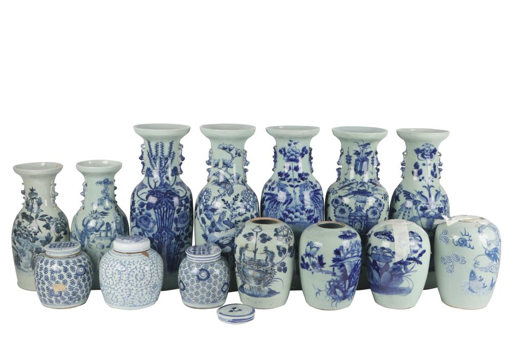 COLLECTION OF CHINESE BLUE & WHITE