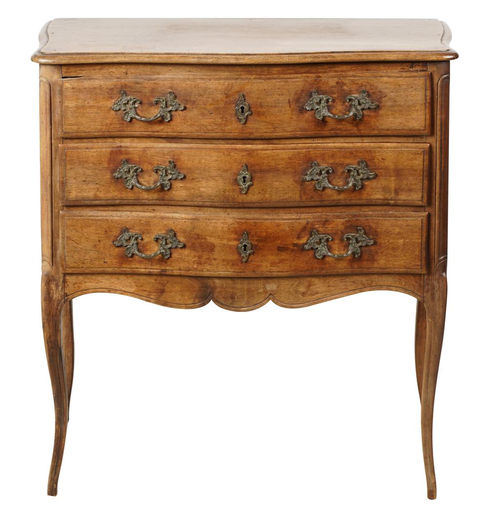 FRENCH PROVINCIAL WALNUT PETITE 330c52