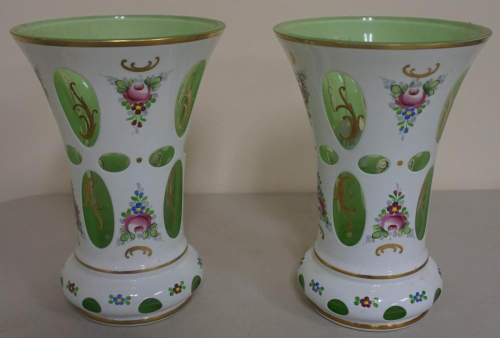 PAIR OF EUROPEAN FLORAL DECORATED 330c92